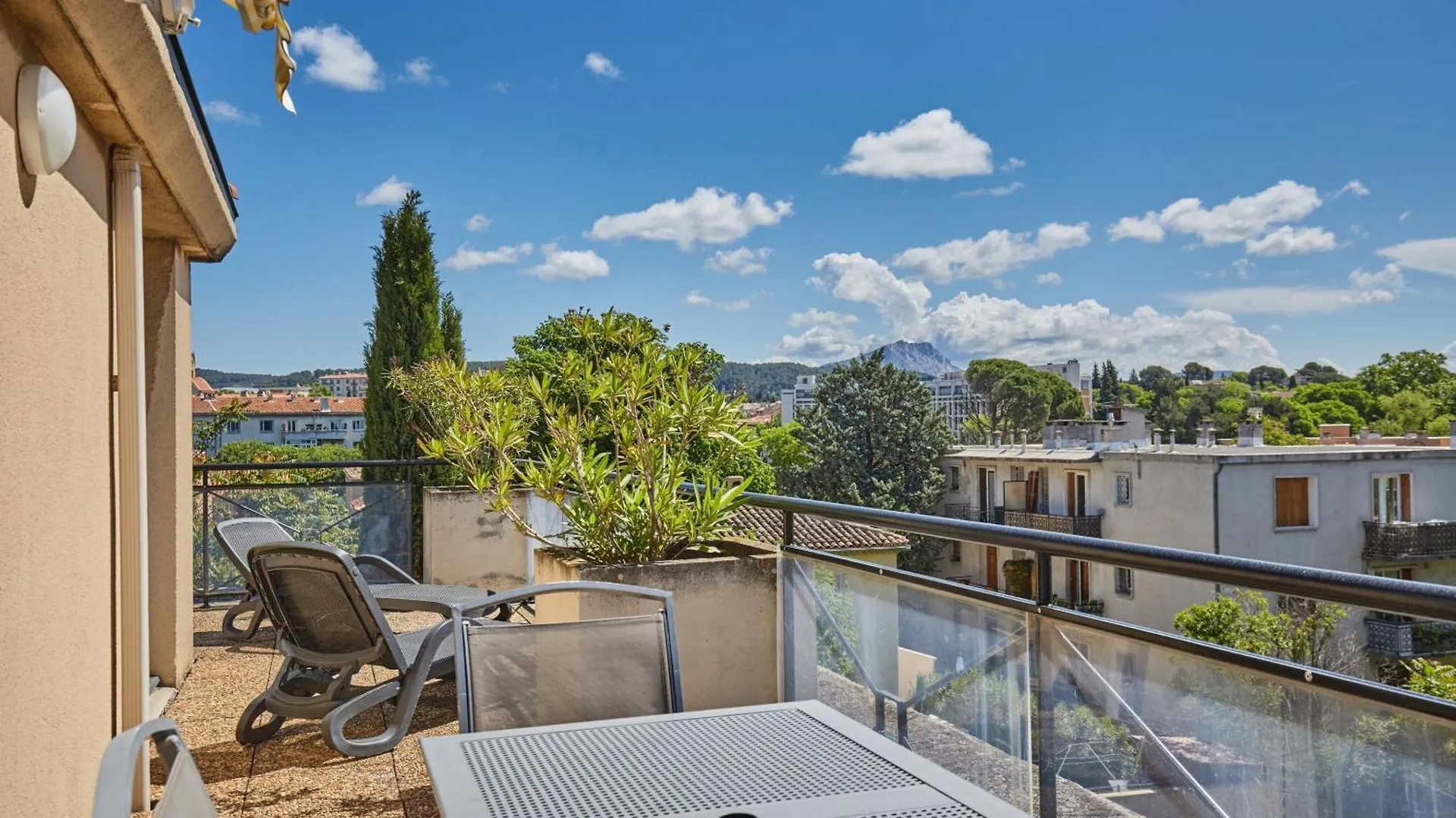 Appart Hotel Odalys City Aix En Provence Les Floridianes Aix-en-Provence